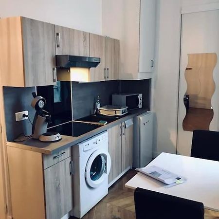 The Spot In The Center On Fontainebleau Apartman Kültér fotó